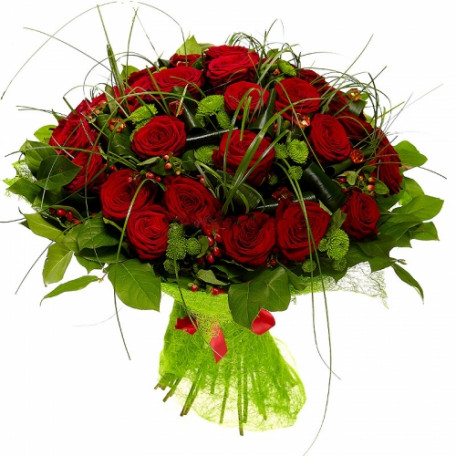 Red Roses decorated with various floral decors